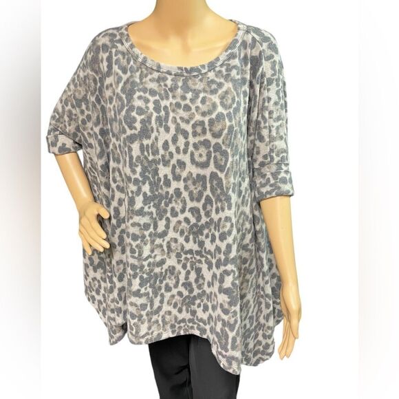 Oddy Gray Leopard Print Oversized Tunic Top Women’s Size S/M - Picture 2 of 6